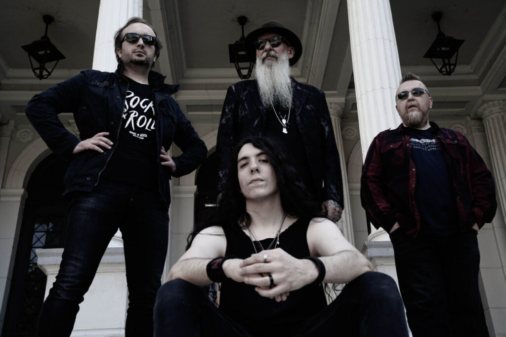 ROCK SASTAV FOXY HEAD – IZBACIO SVOJ DEBITANTSKI ALBUM "ČOVJEK BEZ IMENA"