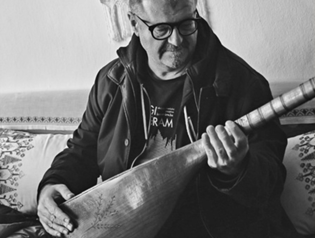 AHMED BURIĆ U LISINSKOM PREDSTAVLJA SVOJ NOVI ALBUM „Valceri iz Translajtanije“