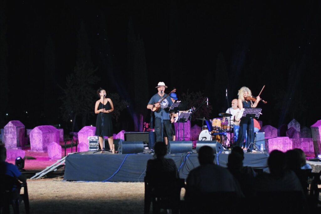 PERFORMANSOM „Stone Sleeper“ OTVOREN FESTIVAL KULTURE “Slovo Gorčina” U STOCU